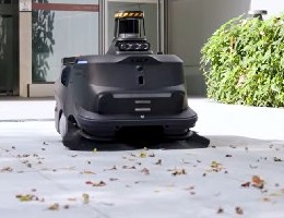 屋外も清掃可能　AI搭載清掃ロボットMT1 Max